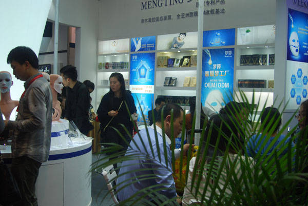 洗发水加工厂分享 化妆品OEM自创品牌好处多